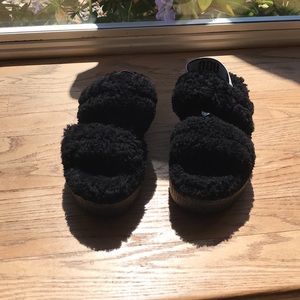 UGG black platform slippers slides sandals shoes women’s 9 new